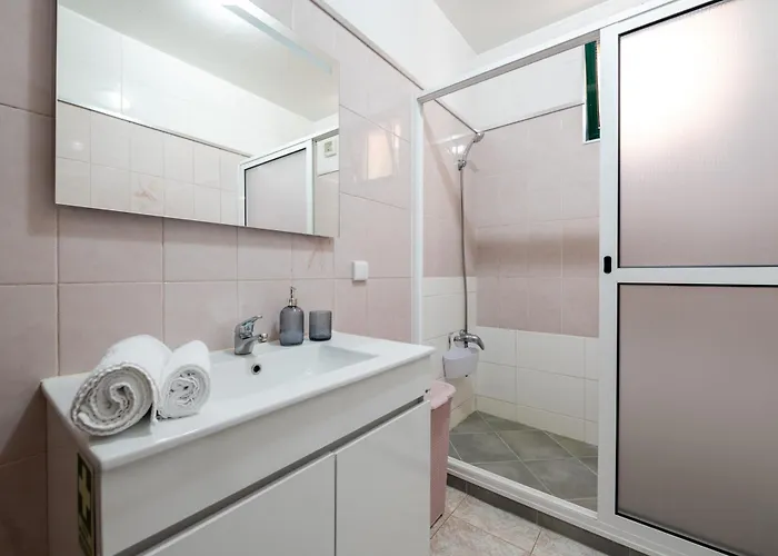 Miradouro House By Sam